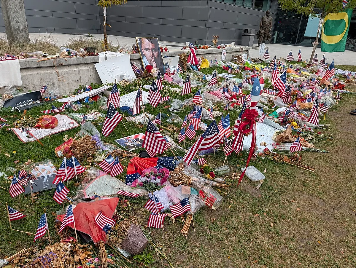 Utah Valley University (public university in Orem, Utah, United States) impromptu memorial after Charlie Kirk assassination